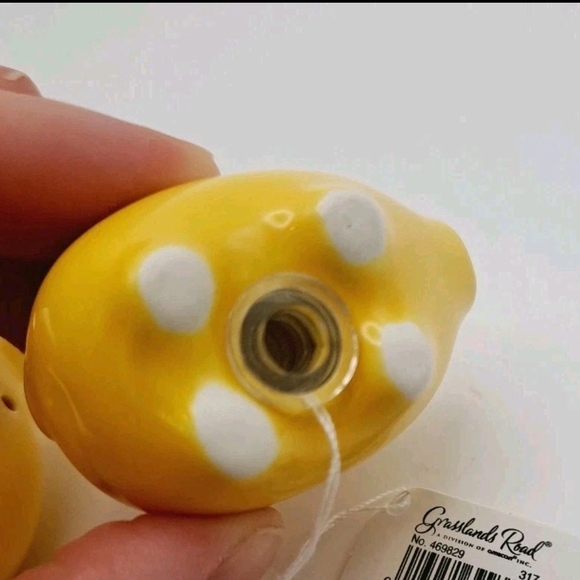 Grasslands Road Pig Salt And Pepper Shakers Miniatures Yellow NWT - Picture 4 of 7